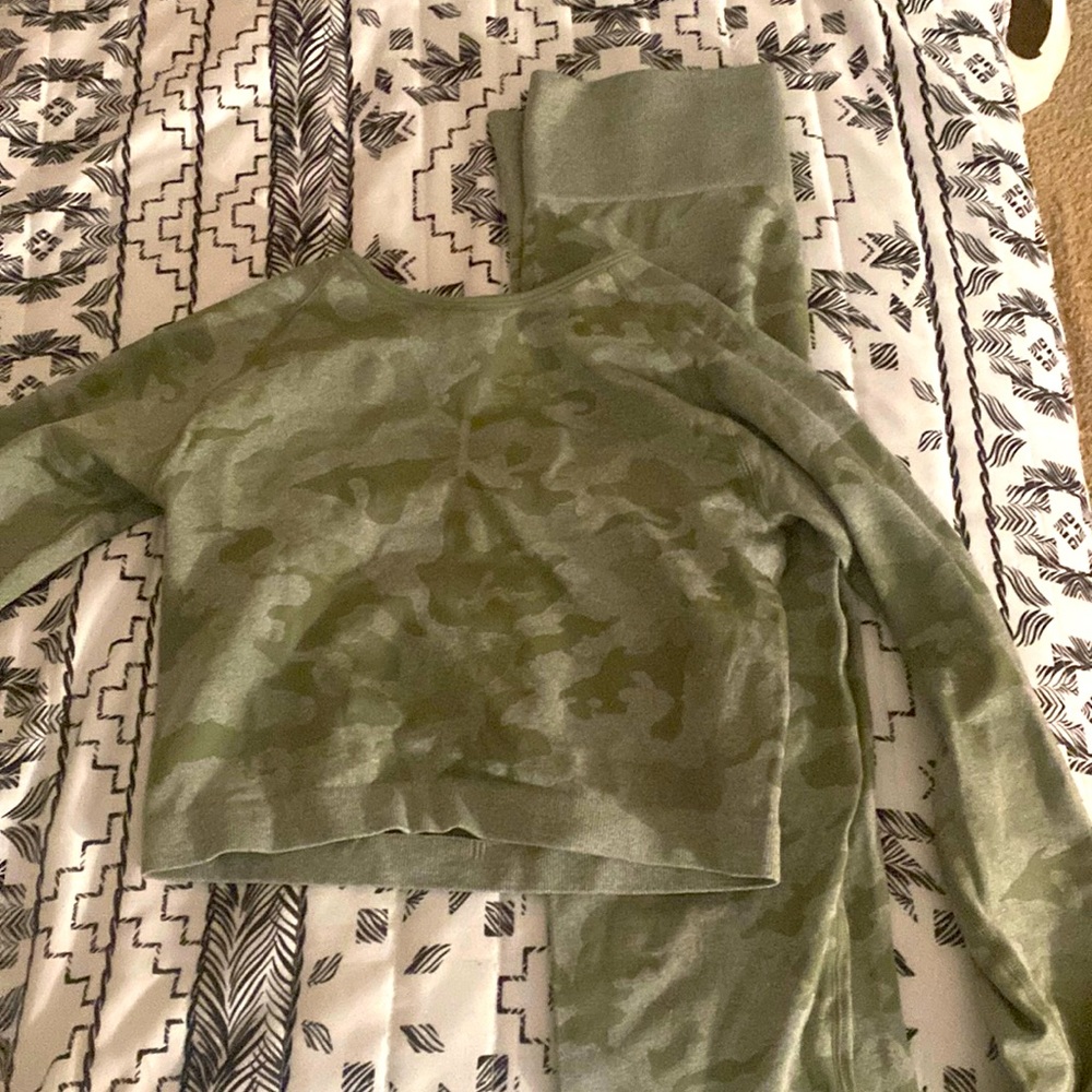 Army green workout set